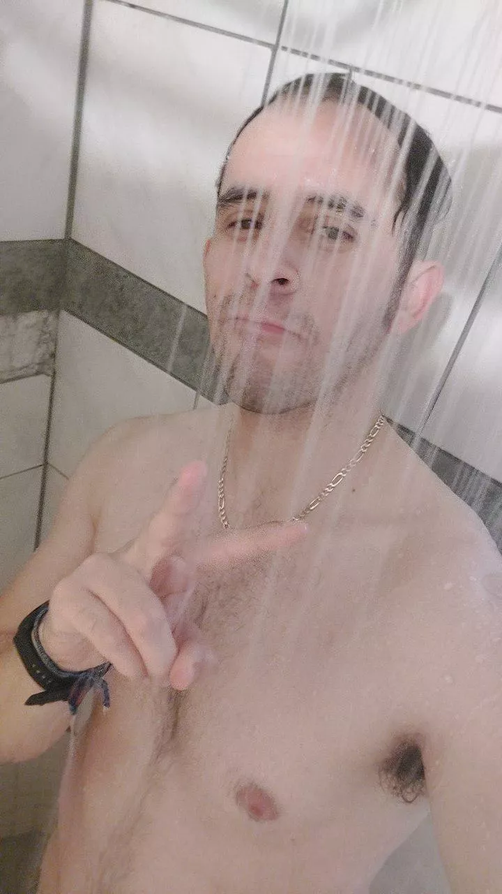 Let's shower together to save water!! Top Gaymer gymrat geek here (37)