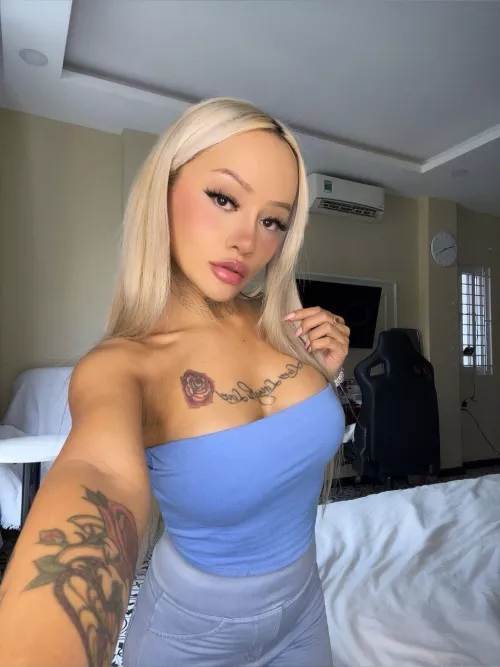 Looking for someone to ignite the fire within. 🔥😏