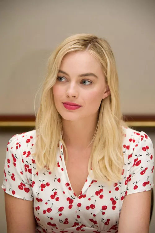 Margot Robbie
