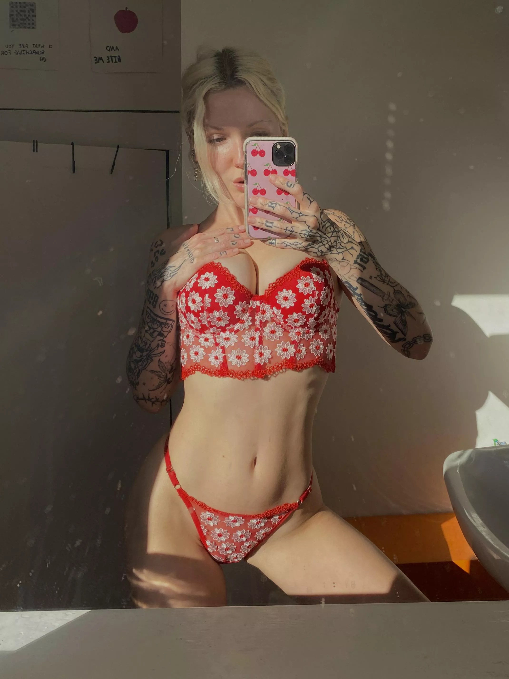 mirror, camera, action Let's make some magic happen. 📷💫