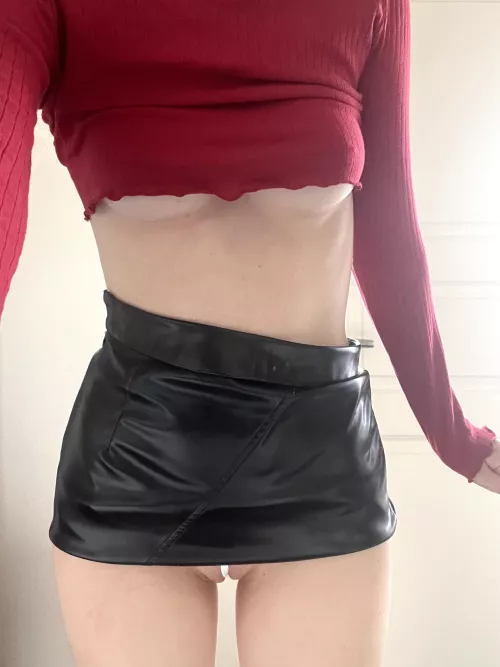 My hungry pussy needs your cock to eat