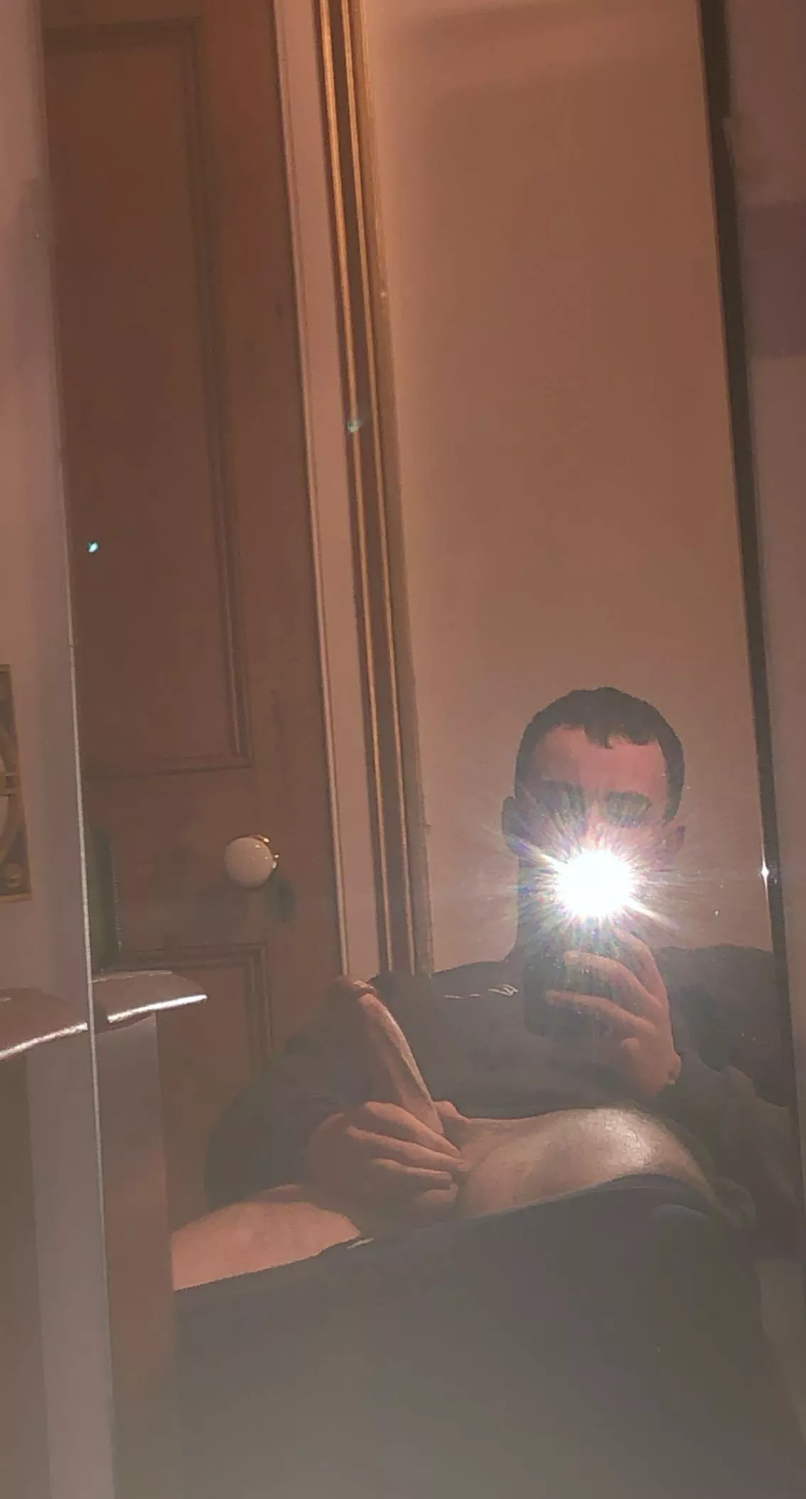 Need my 19yr old dick sucking, any volunteers?👀