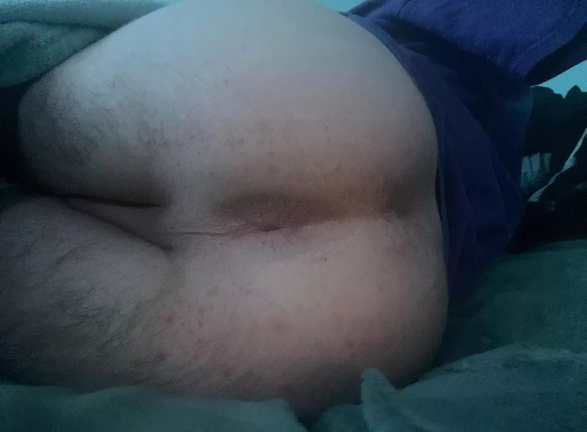 Please eat my tight virgin ass…