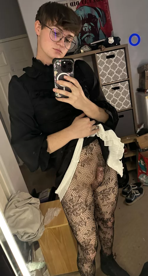 Ummm, do you like mine🤭