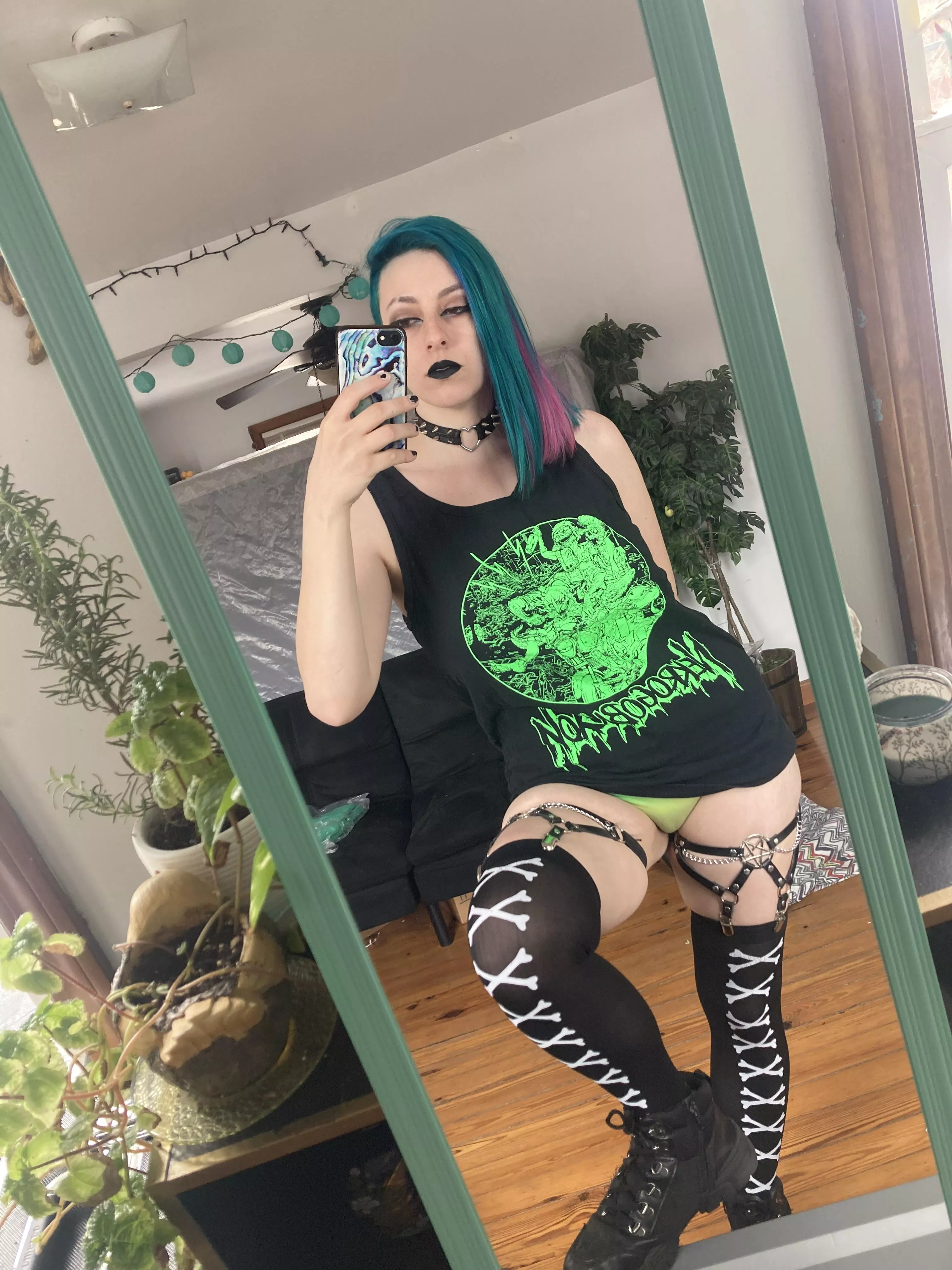 what's the rowdiest concert you've been to? I was punched in the face at Nekrogoblincon