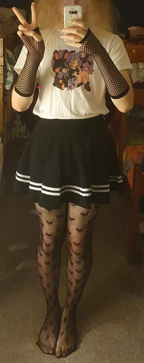 What's your favourite part of this outfit? :3