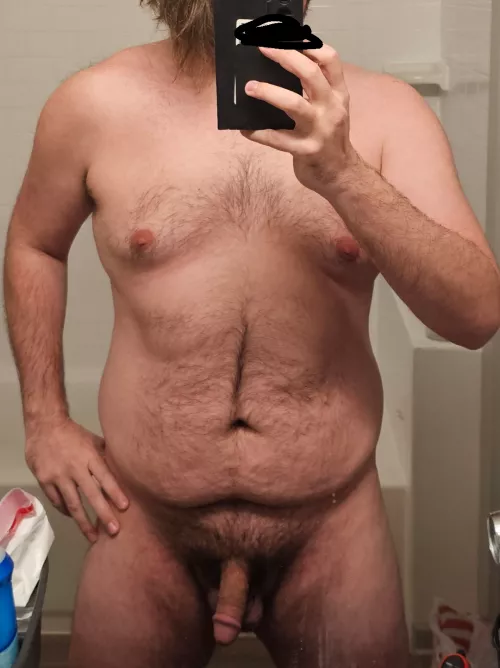 White cub seeks daddy black bear