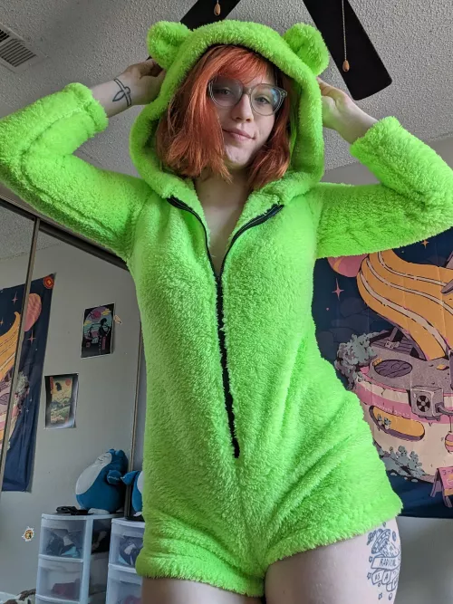 who remembers the gummy bear song? Am I too old? 