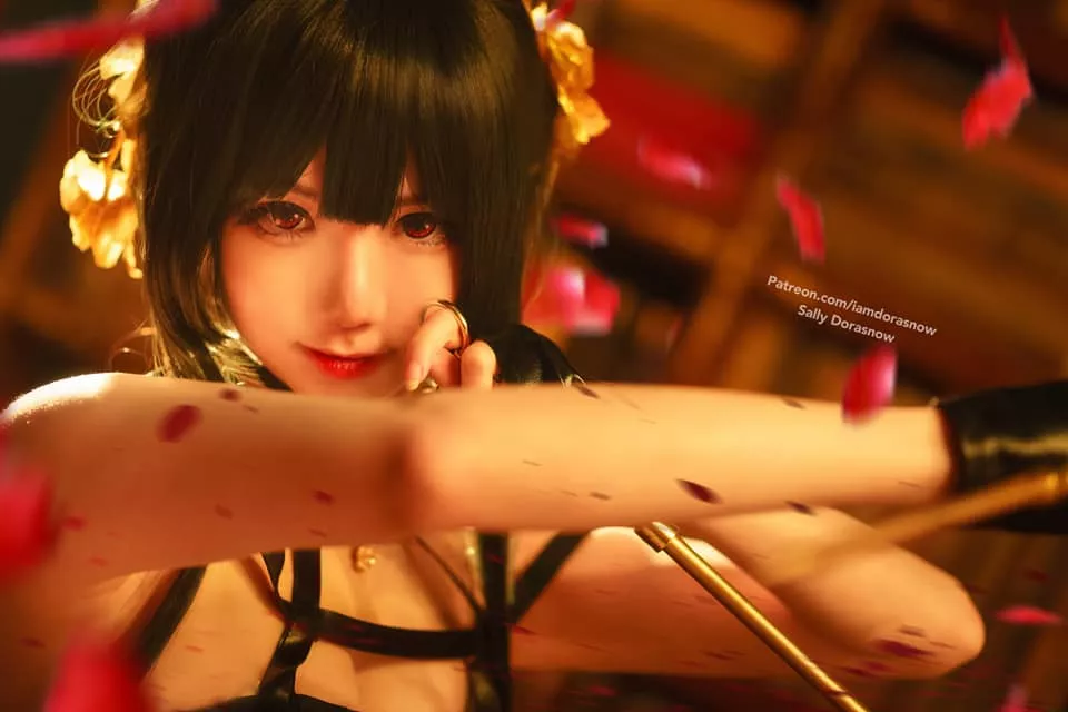 Yor Forger by Sally Dorasnow