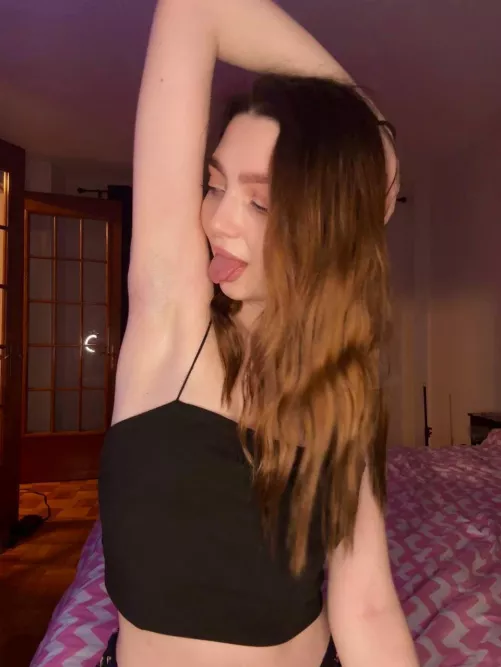 You'd like to lick and sniff my armpits, wouldn't you