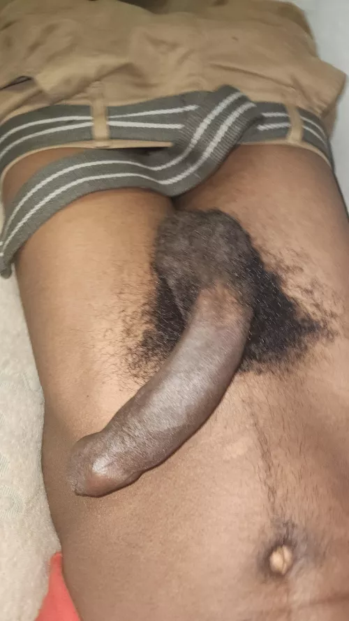 18 m if you're home alone or down to do anything I say hmu  @ aevinastwood