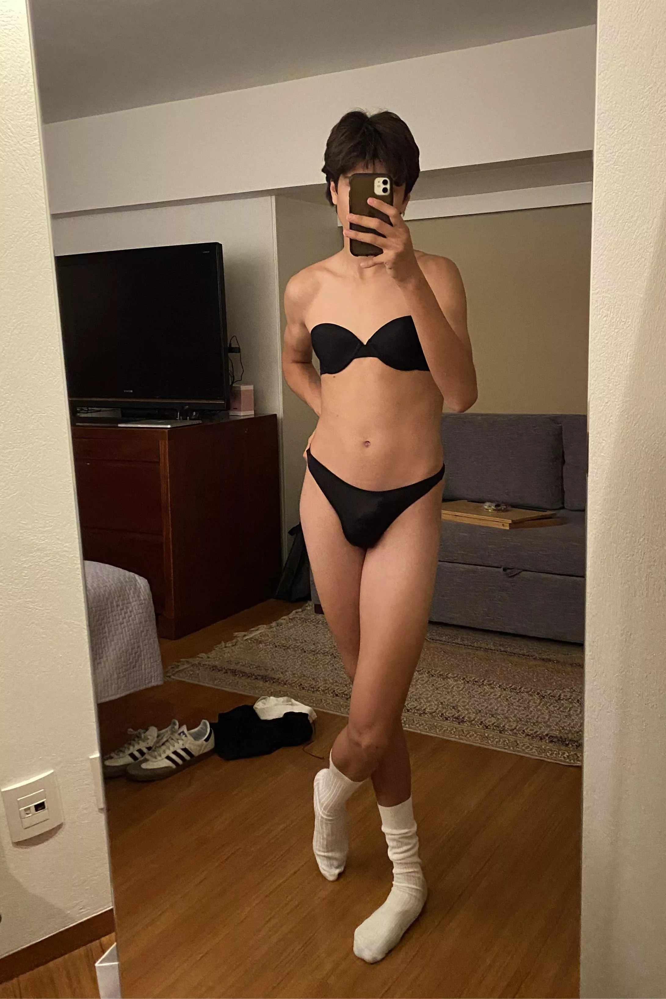 18 obedient slut looking for a real man to bully me and take orders from, hmu don’t hold back pablo_fr223992