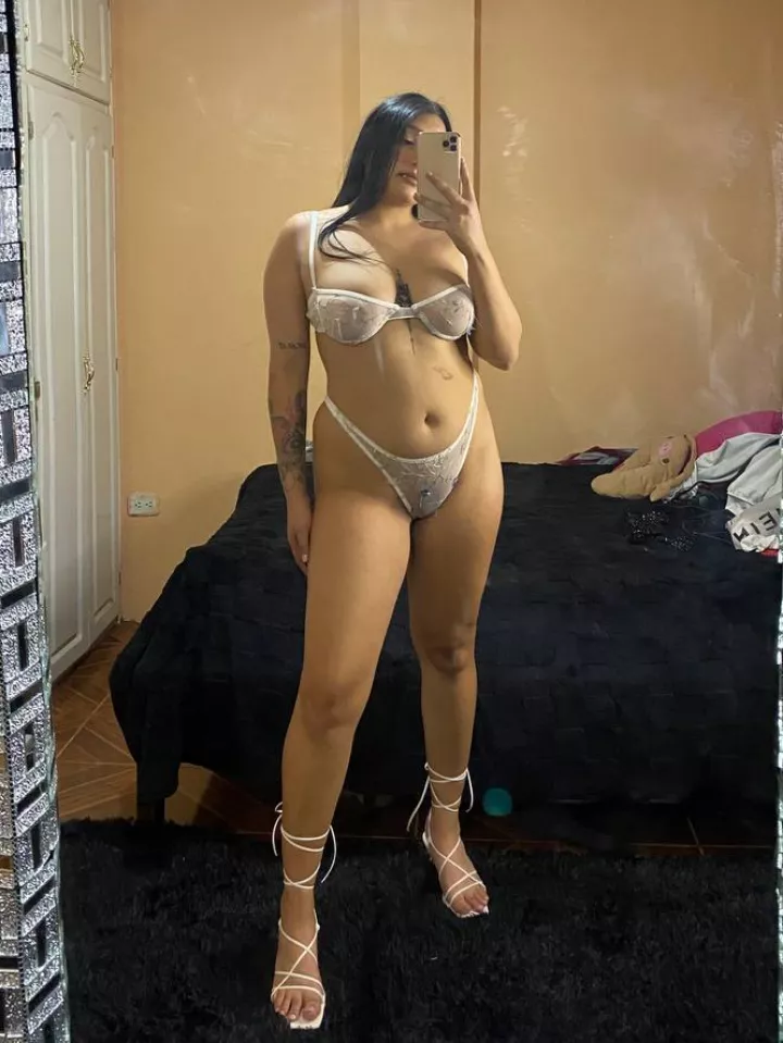 22 year old girl, wants to fulfill your fantasies with [Sext] sessions, we can [GFE] too [Vid] [Pic] Cock [Rate] always available [Cam]