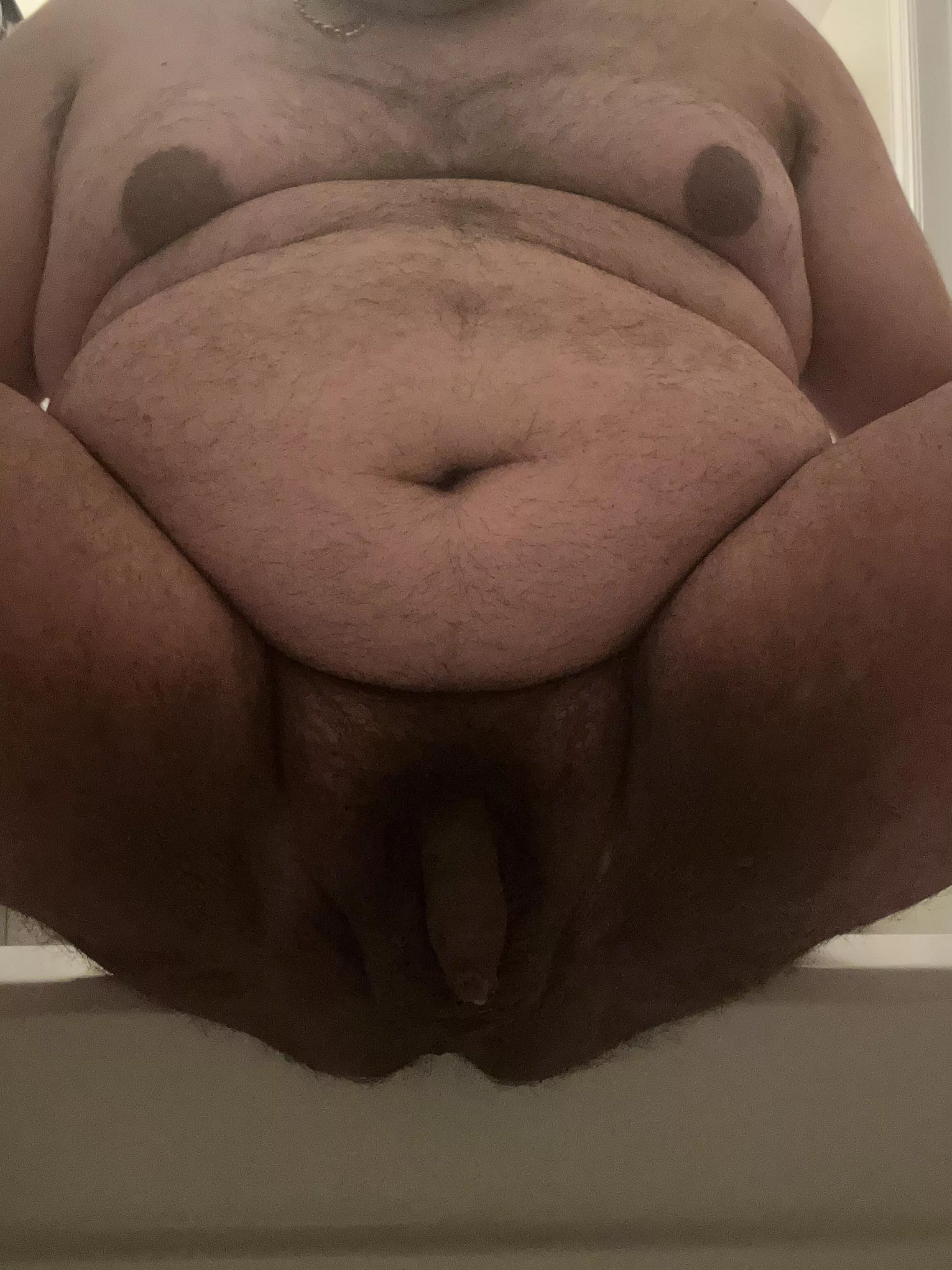 Any older pervs wanna take me