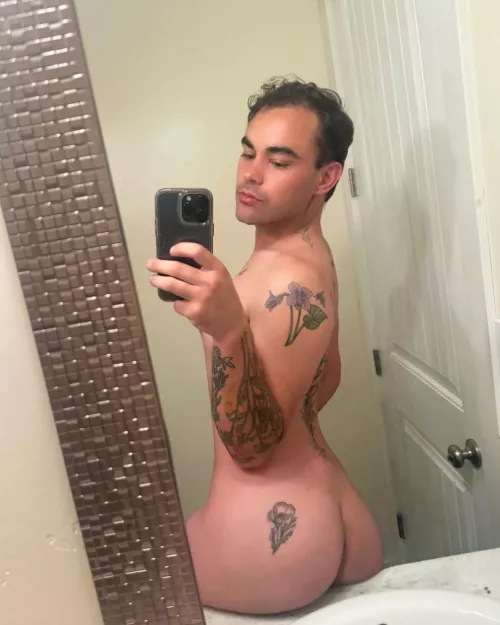 Daddies boy is back 😋