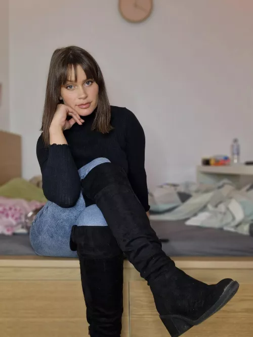 Do black boots suit me good?