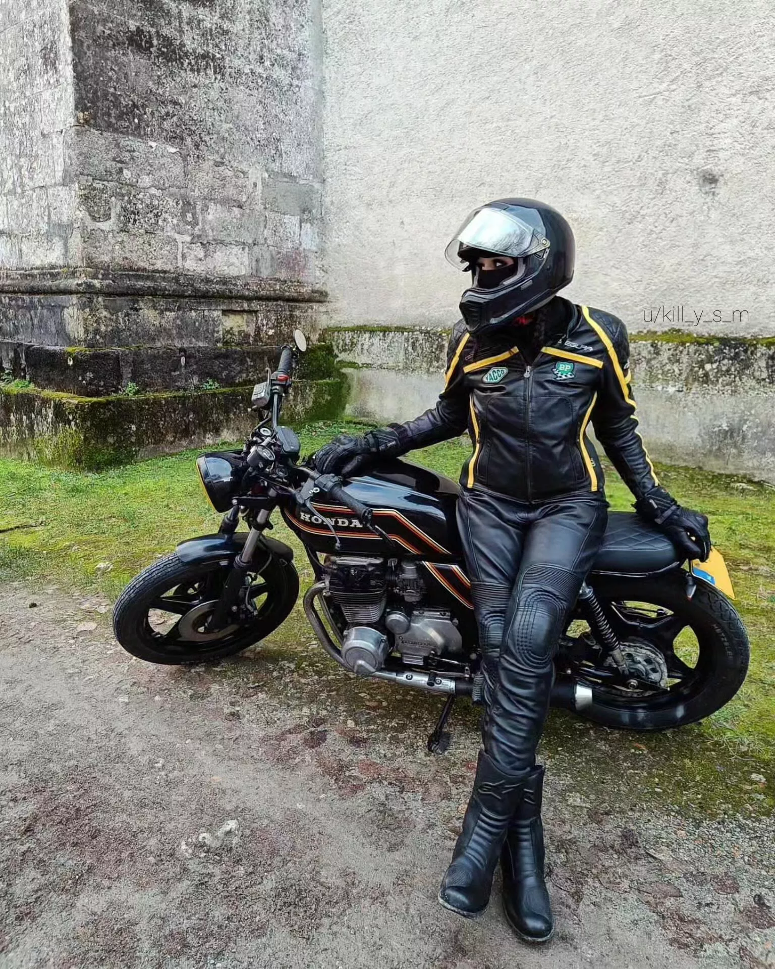Do you like biker girls in full leather? 