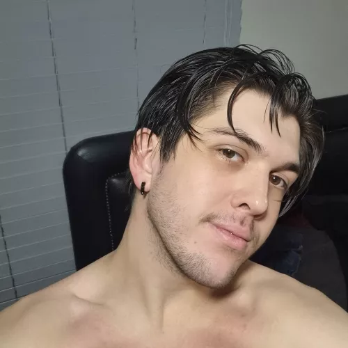 First time I put a earrings in 😄