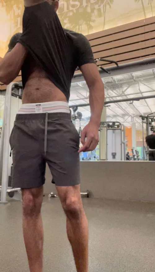 Good workout bro, about to hit the locker room...[35]