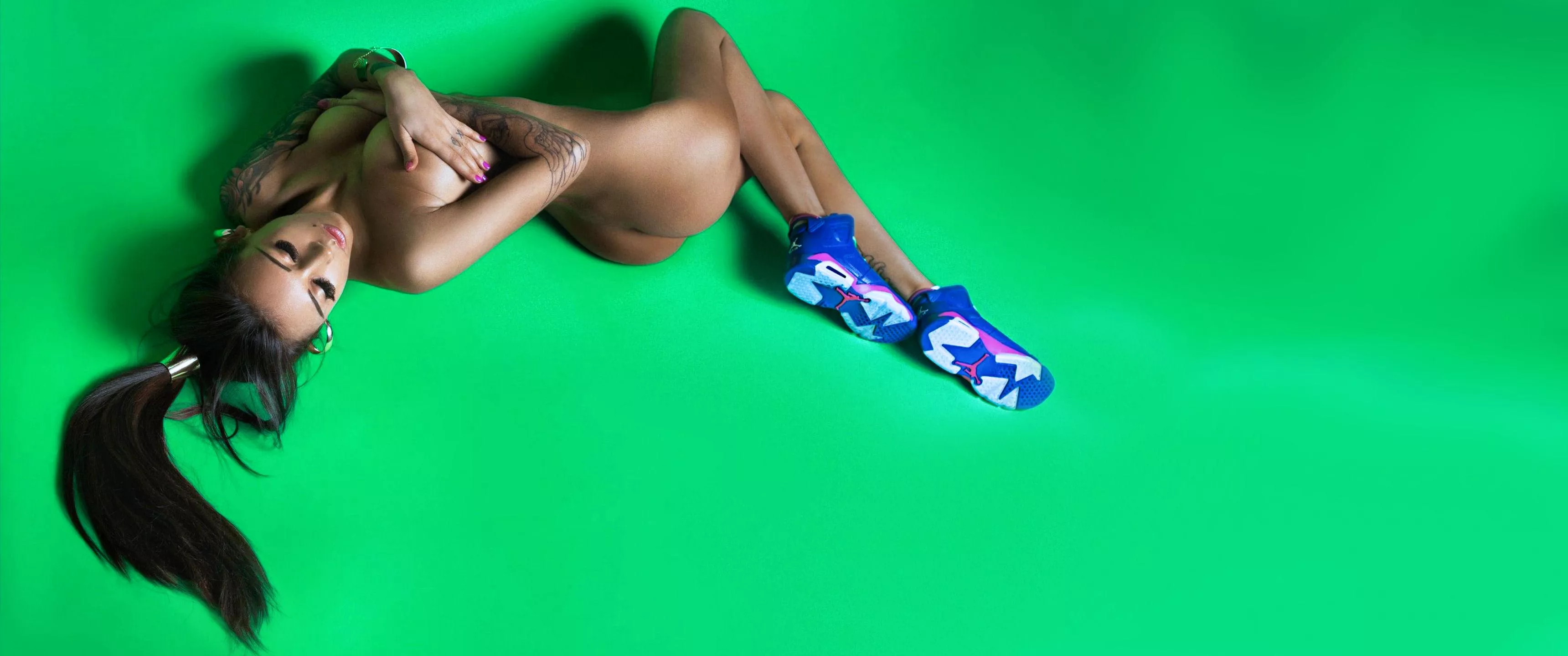 green screen Diana Melison? [3440x1440]