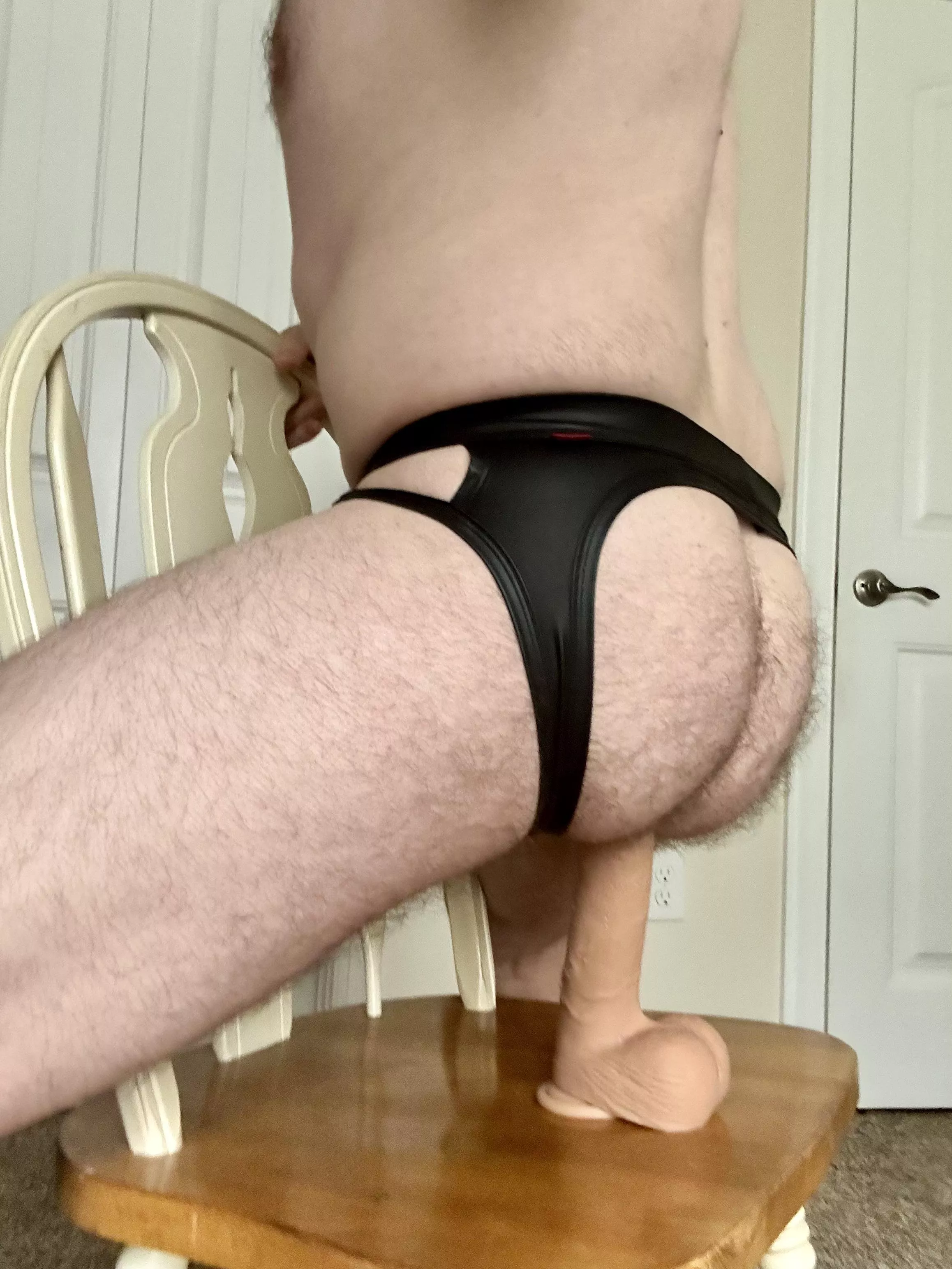 How’s my hairy ass look while I ride?