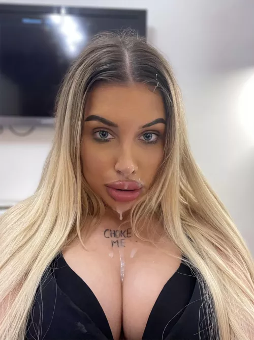 I want to be popular in college, how do I do it?