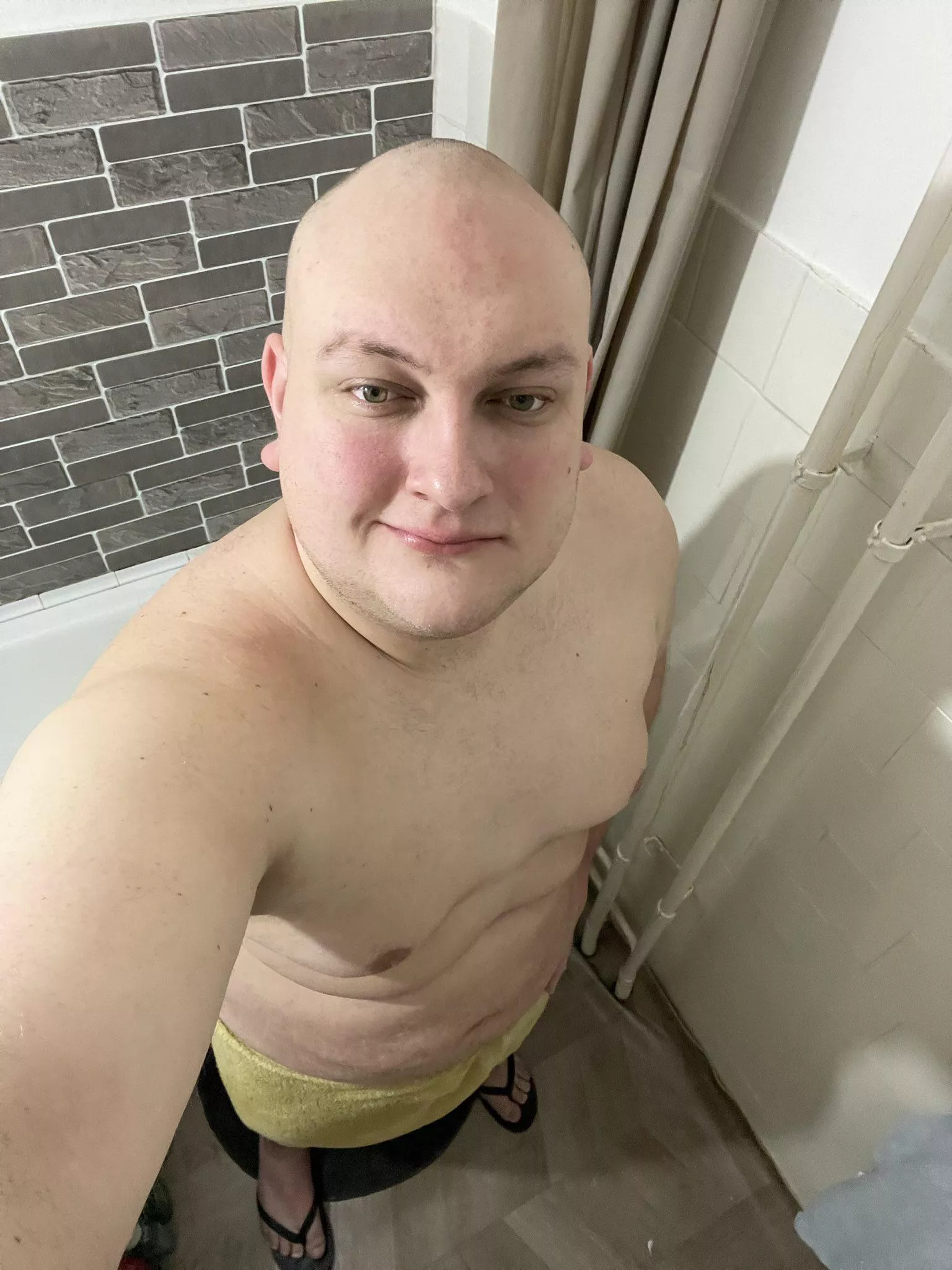 I’m just came out to the shower and I’m getting horny wanna do some fun?😏😁🤤😈