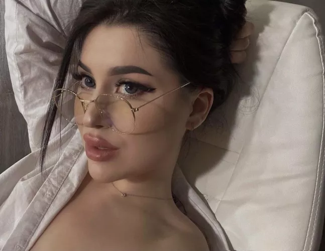 It's okay if you cum in your pants. I'll clean it up for you