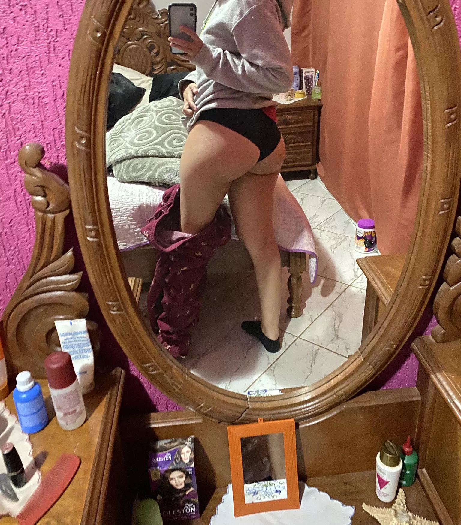 My Brazilian GF, we trade nudes