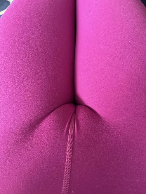 my leggings give me the best camel toe