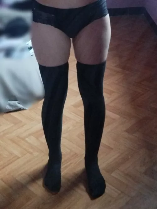 Over the knee socks are my favorites ❤️