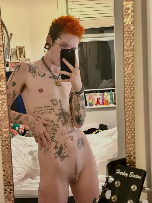 pretty dudes with pretty pussy