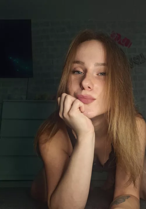 Quick downblowuse selfie before getting to sleep