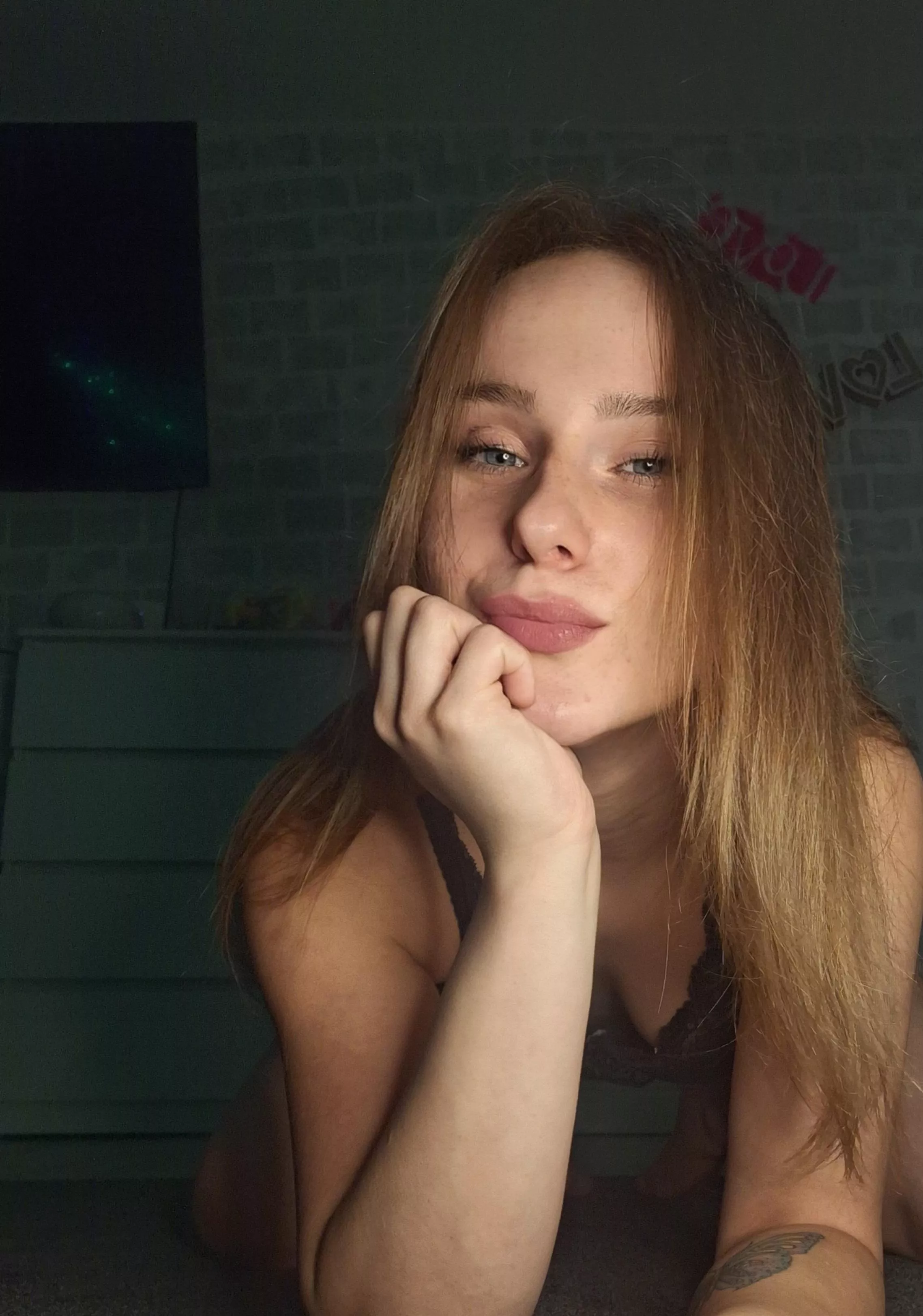 Quick downblowuse selfie before getting to sleep