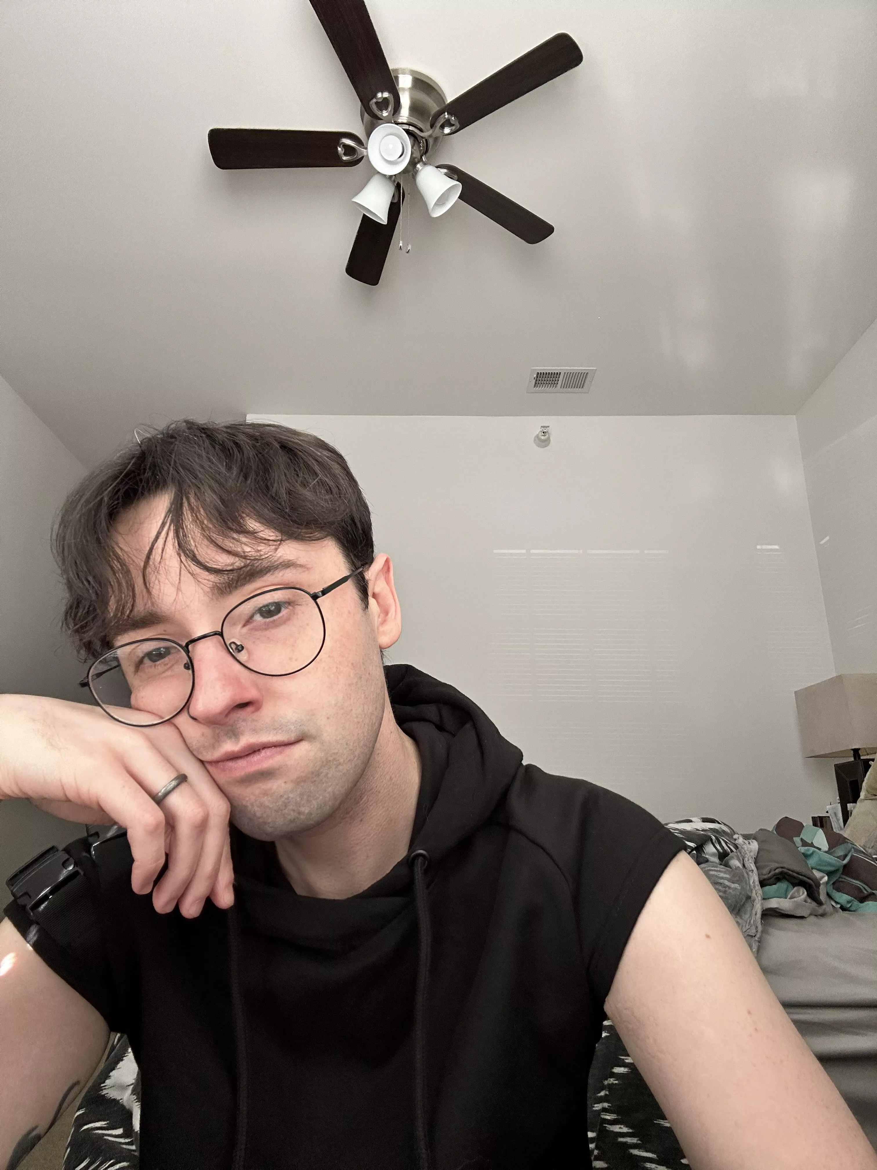 Sleepy but want to play coral island 