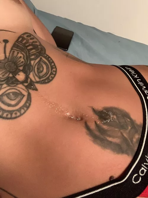 smell my wet belly button