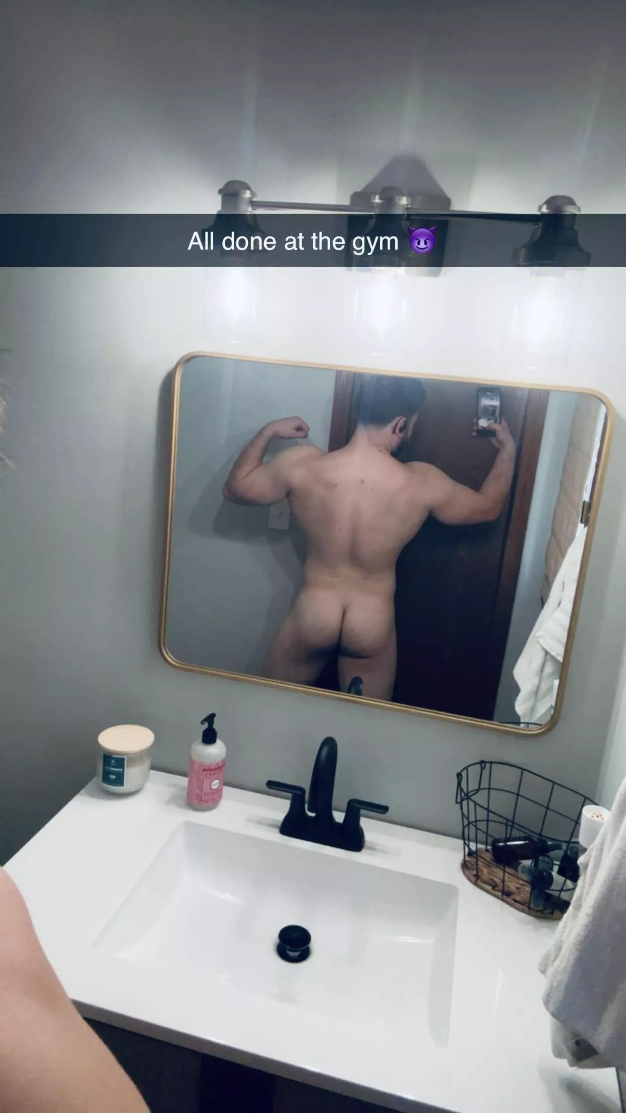 Taking applications for a twink/twunk boyfriend 🥵