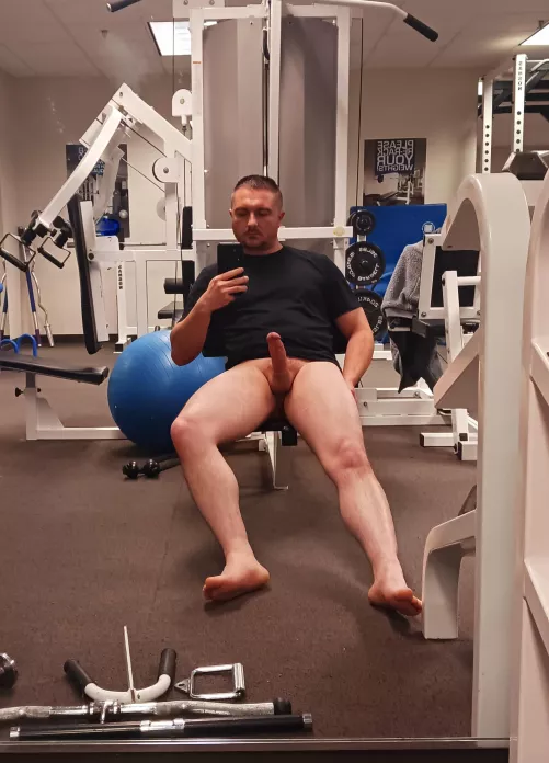 Think anyone saw 🤔