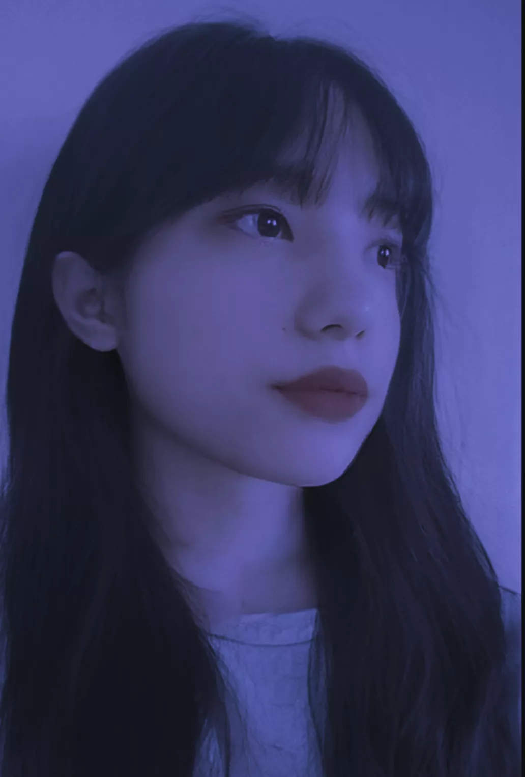 Trying out my feminine look when parents aren't home 😁.