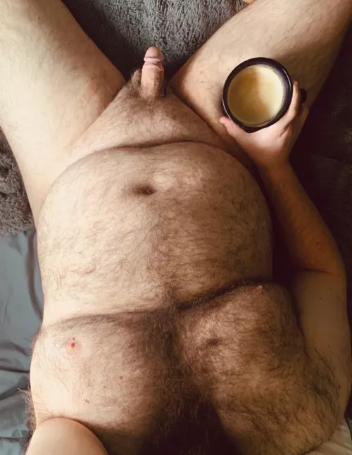 Typical Sunday morning coffee in bed. Who wants to join?
