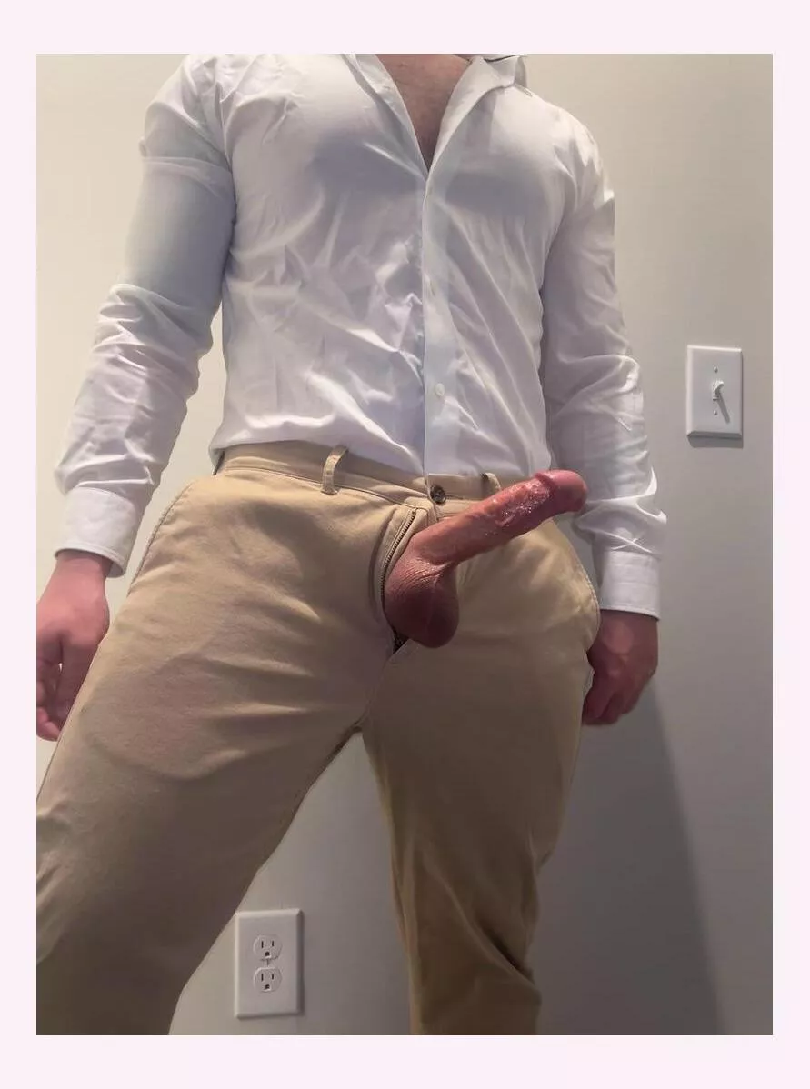 Who likes khakis ?