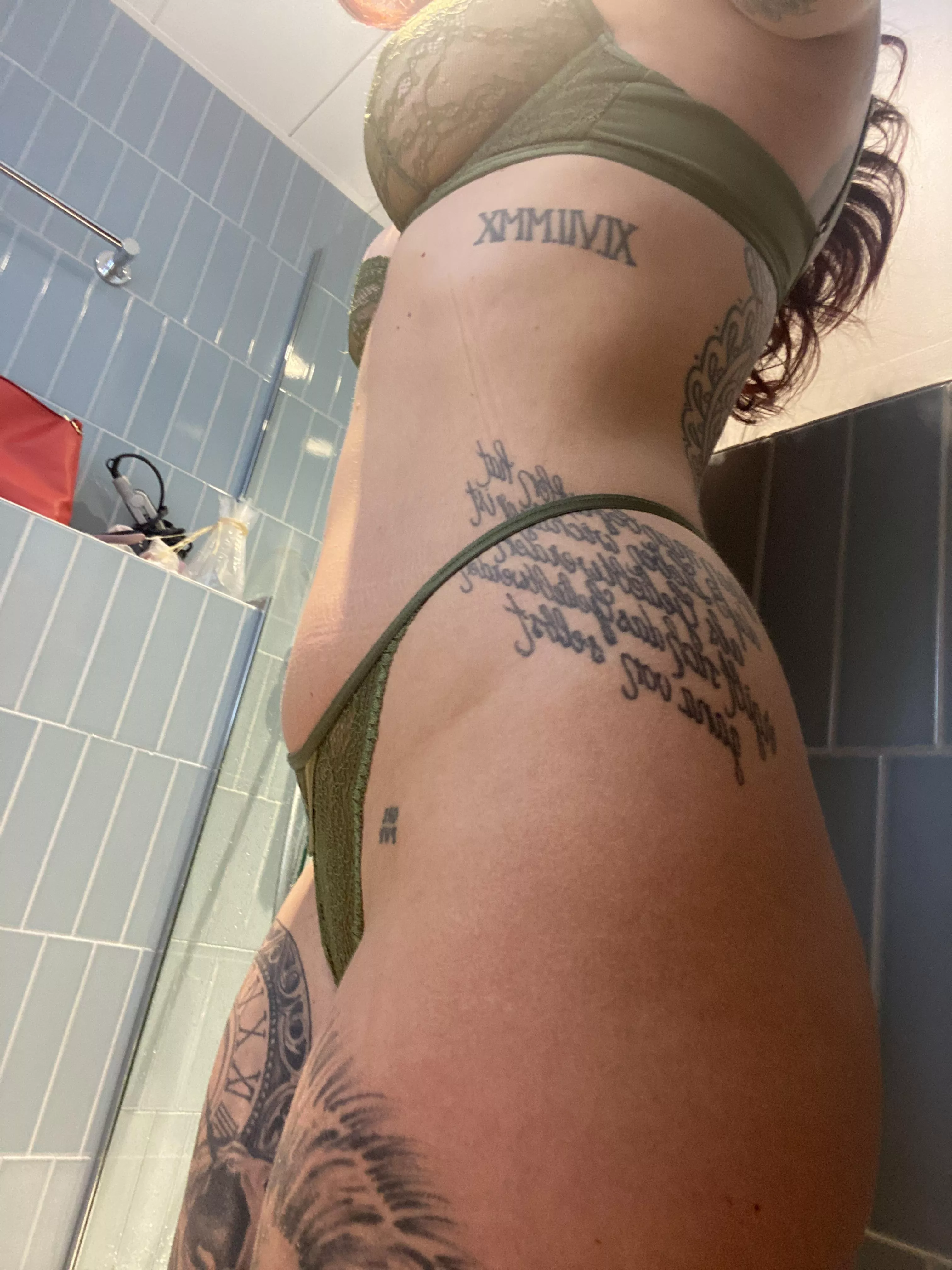 Would you breed my body? 🙈