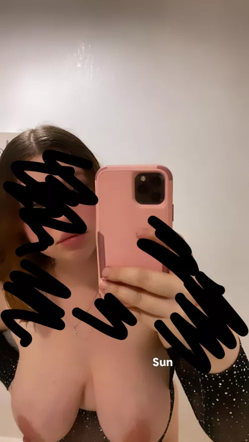 You know how to uncover the picture 😏🤭💦