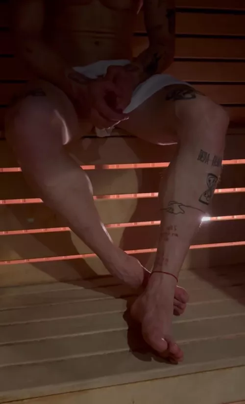 (24y) Sauna with me? Are twunks accepted? 