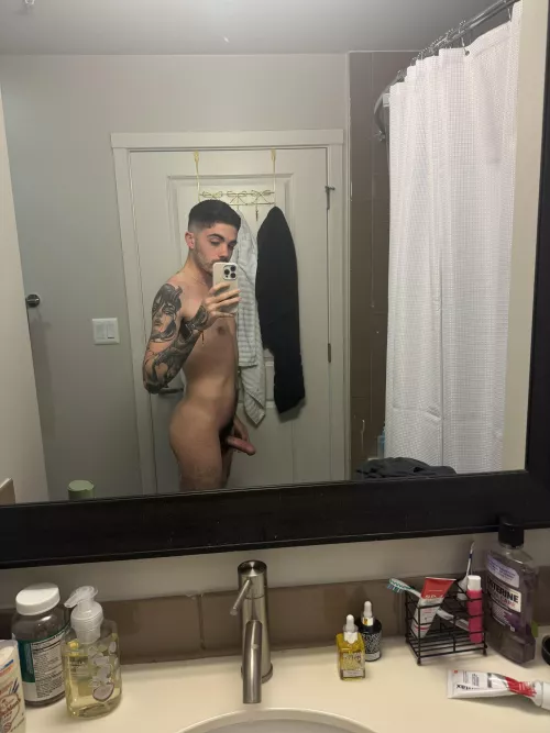 27 m latino. Someone help me with this morning wood. Hmu hairycj