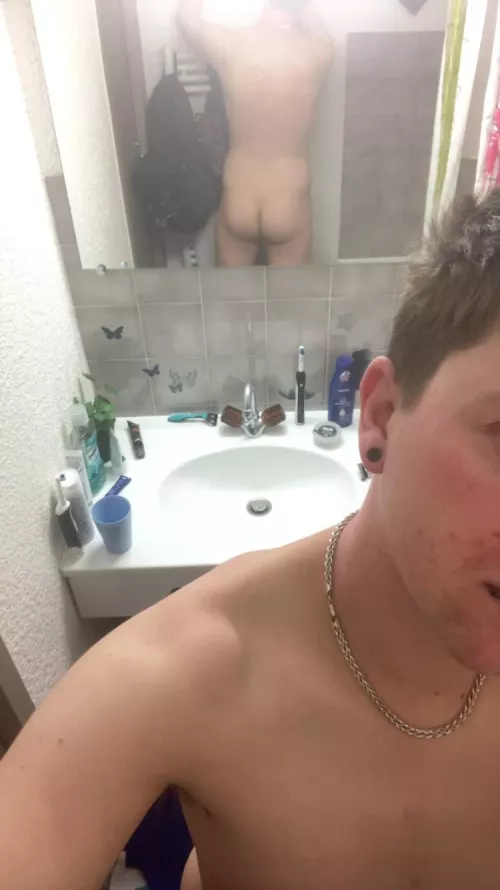 28 m needing a big bad bi lad 