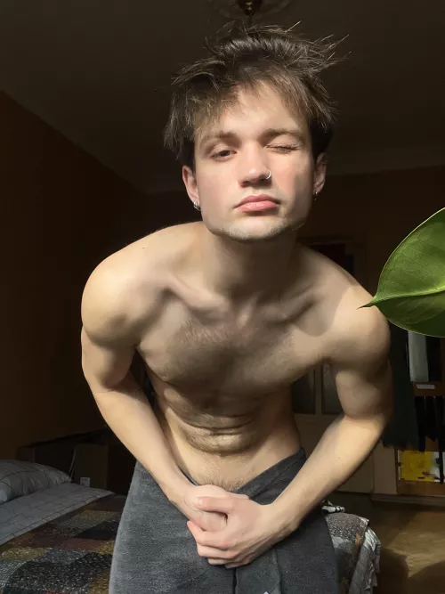 All I wanna rn is to lie in the sun naked 