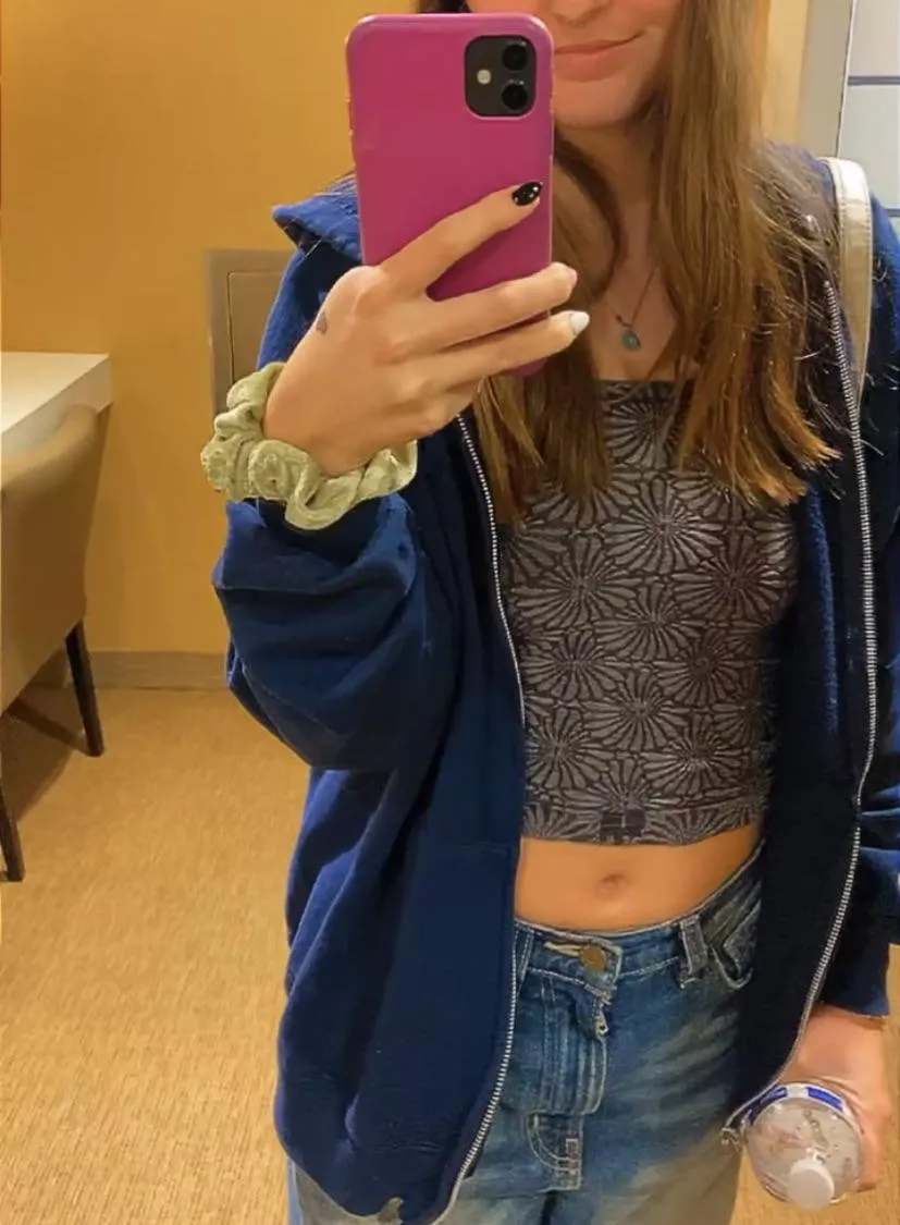 An outfit is never complete without a crop top 