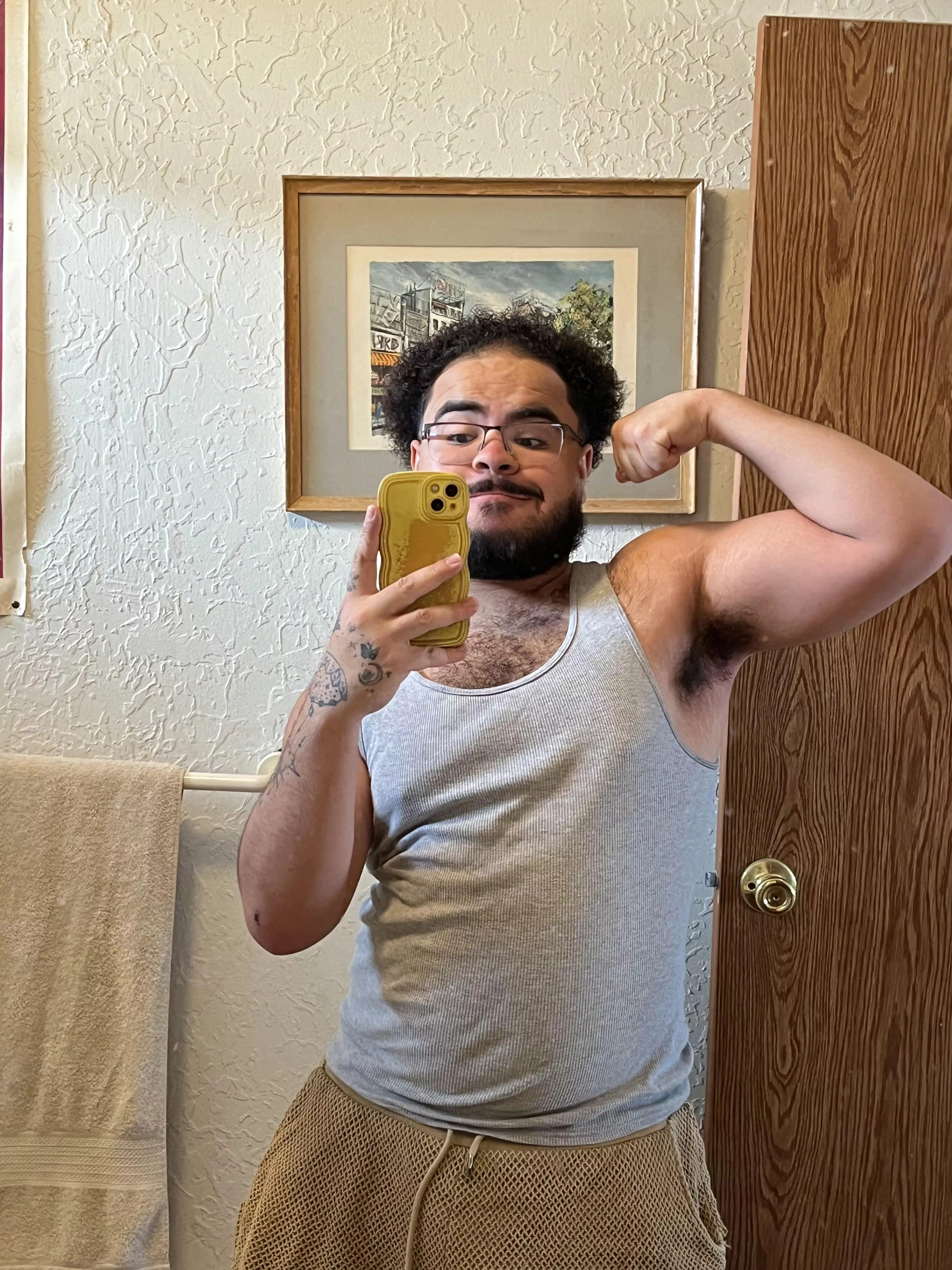 bear face! 🤭 good morning and happy monday, gaymers!