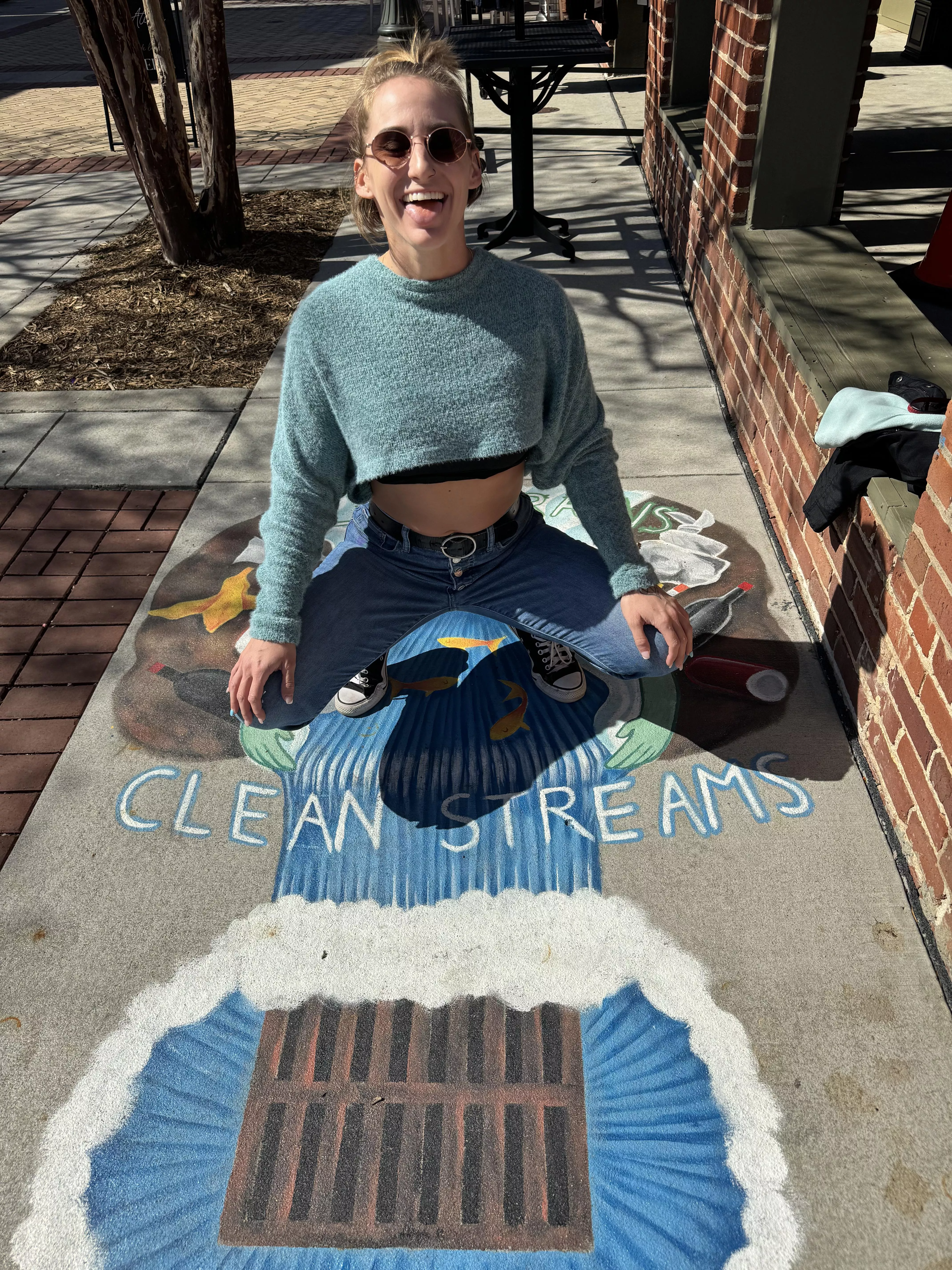 Can’t take me anywhere 😅😂